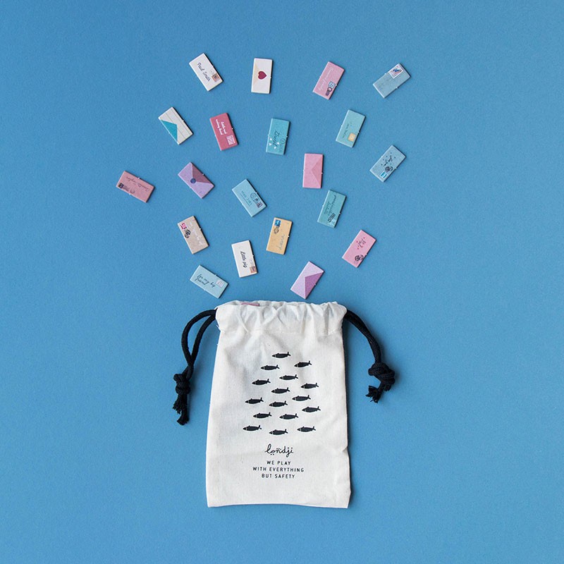 <p>Observation Family Board Game</p>